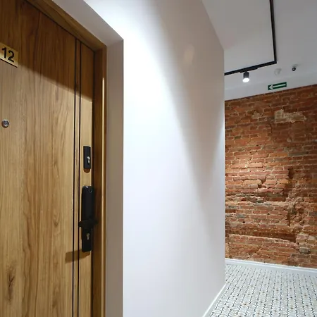 Studio 12 By Hidden Garden Apartment