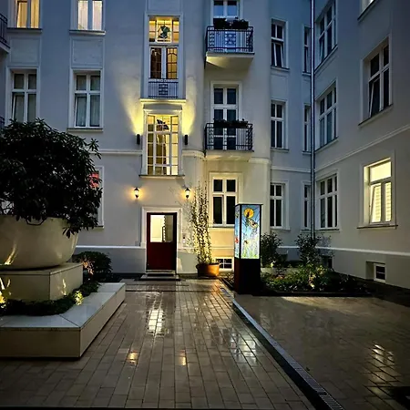 Apartment Studio 12 By Hidden Garden