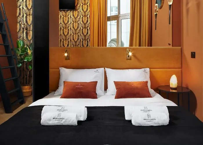 Studio 12 By Hidden Garden *