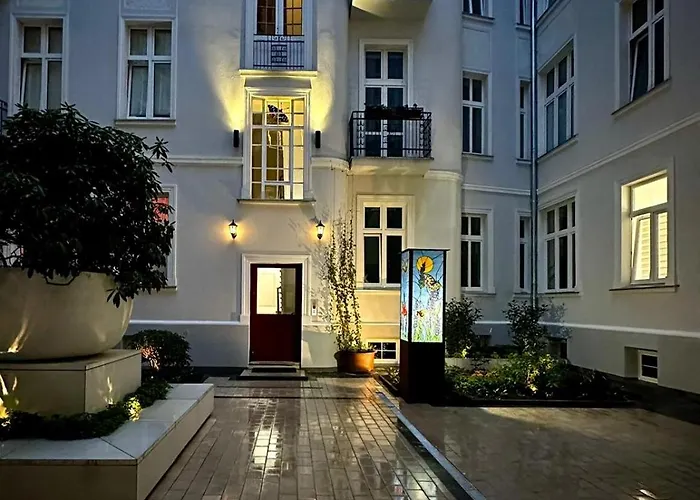 Apartment Studio 12 By Hidden Garden