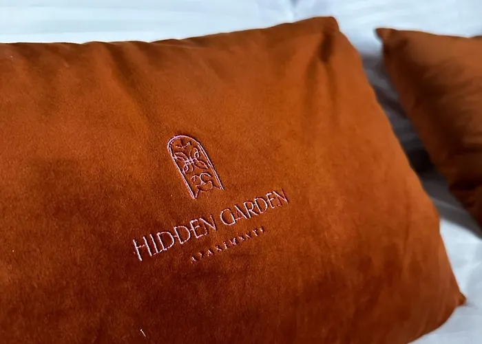 Studio 12 By Hidden Garden Apartment